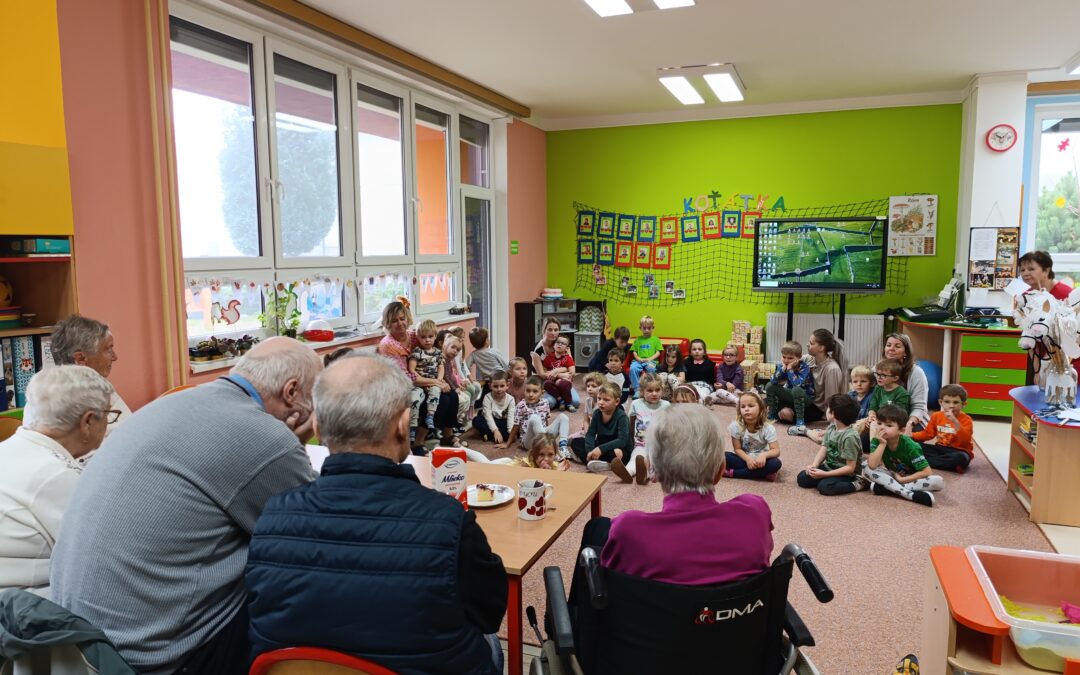 Listopadové setkání se seniory z DDHP